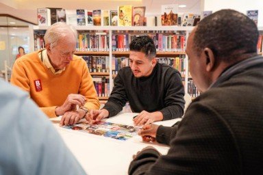 Informal Dutch conversation practice at Taal in de bibliotheek