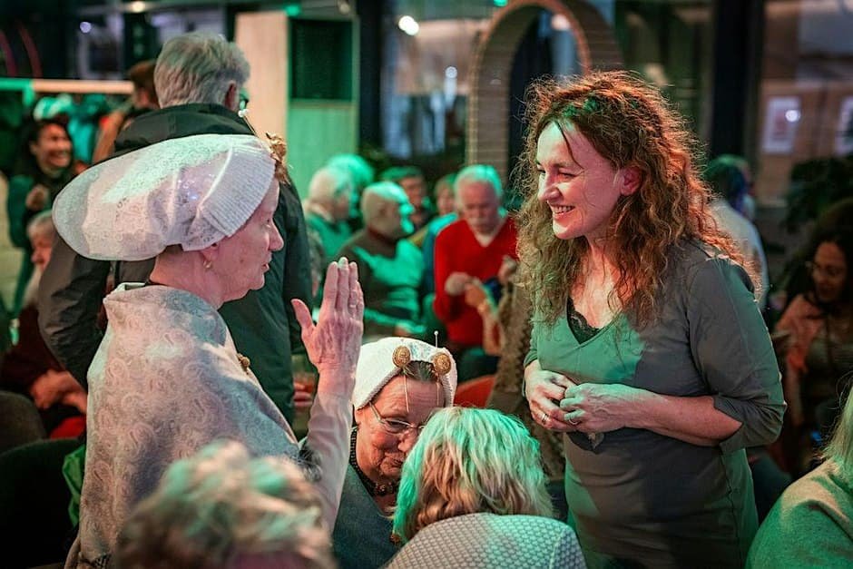 Soup and neighborhood history at Verhalensalon Scheveningen